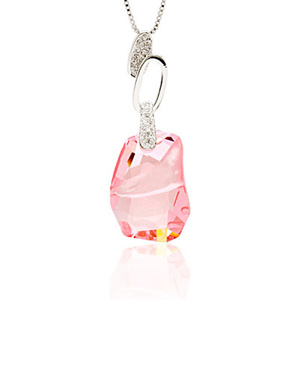 Element Crystal Necklace is difficult to resist the temptation of bright